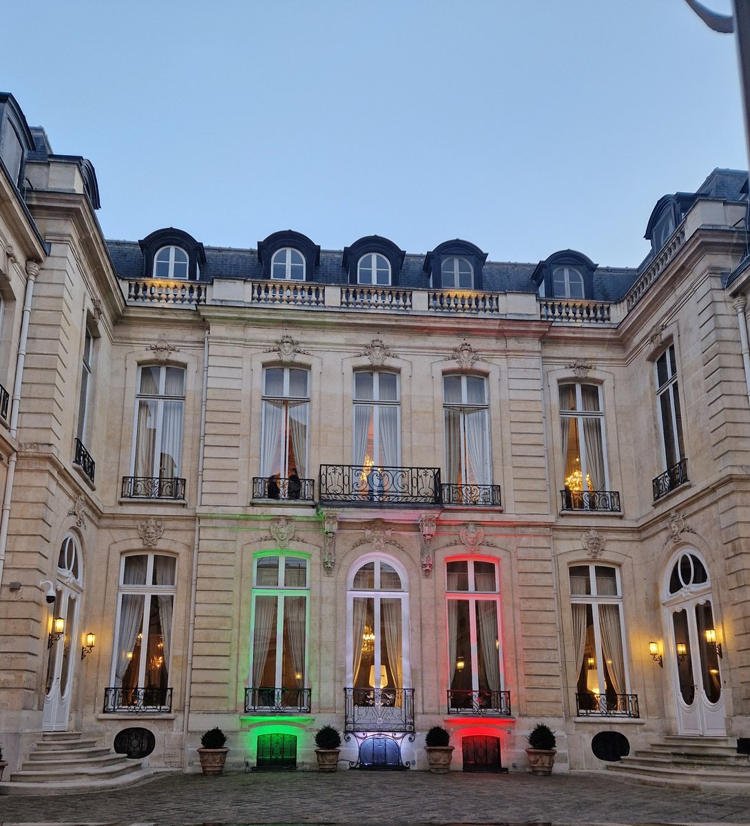 Académie des beaux-arts tweet media