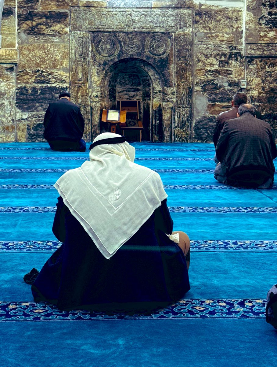 "قَالُوا أَتَجْعَلُ فِيهَا مَن يُفْسِدُ فِيهَا وَيَسْفِكُ الدِّمَاءَ "
——
لم تخلق الارض للحروب … لكنه الطمع والكره والطغيان …

#تصويري #الموصل #العراق_اولا