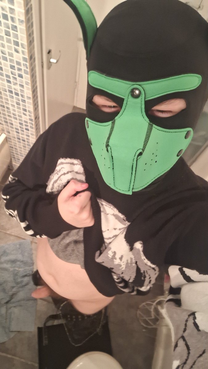 jam_is_a_slag's tweet photo. On or off?
#puphood #pup #NSFW #mlm #dick https://t.co/oD0pi6Zrpr