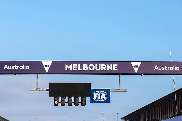 SectorSeez's tweet photo. 🏁 HORARIOS GP AUSTRALIA  🇦🇺

Hora Española 🇪🇸

🚶🏽Viernes
FP1 - 02:30am
FP2 - 06:00am

☕️Sábado
FP3 - 02:30am
⏱️ Qualy - 06:00am

 💥Domingo
🏁 Carrera - 05:00am 

Madrugón de los buenos…¿vais a ver todo el fin de semana? ¿Solo carrera? Os leeo!!!! 📰 #GPAustralia #AUSF1 #F1 https://t.co/EzZINUrvTz