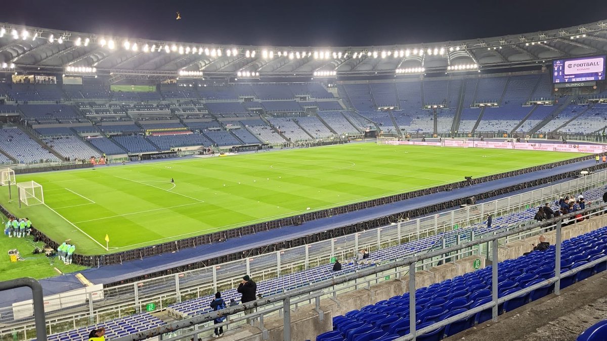 Noi ci siamo, peccato per l’ambiente, ringrazio la famiglia lotito e la Lazio per questo invito per questa semifinale