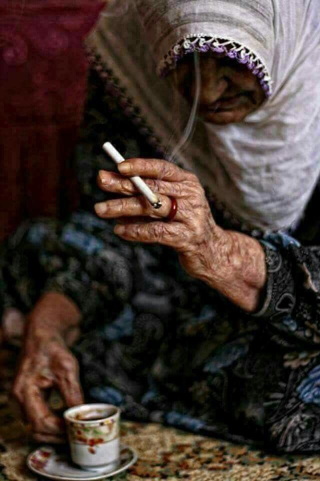 MomentanFelsefe's tweet photo. İnsan ölecekse

keyiften ölmeli, kederden, savaştan değil ;) https://t.co/ZpvuCHKfry