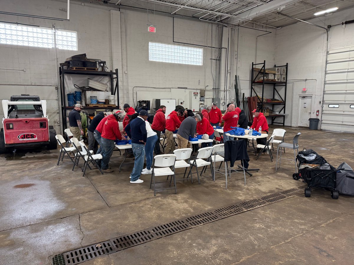 JCSolutionsinc's tweet photo. Today, JCS spent the day with GoRescue learning lifesaving skills! We practiced proper CPR techniques for all ages and reviewed the basics of first aid. A great day of hands-on learning and teamwork! https://t.co/wGE3lLGxZI