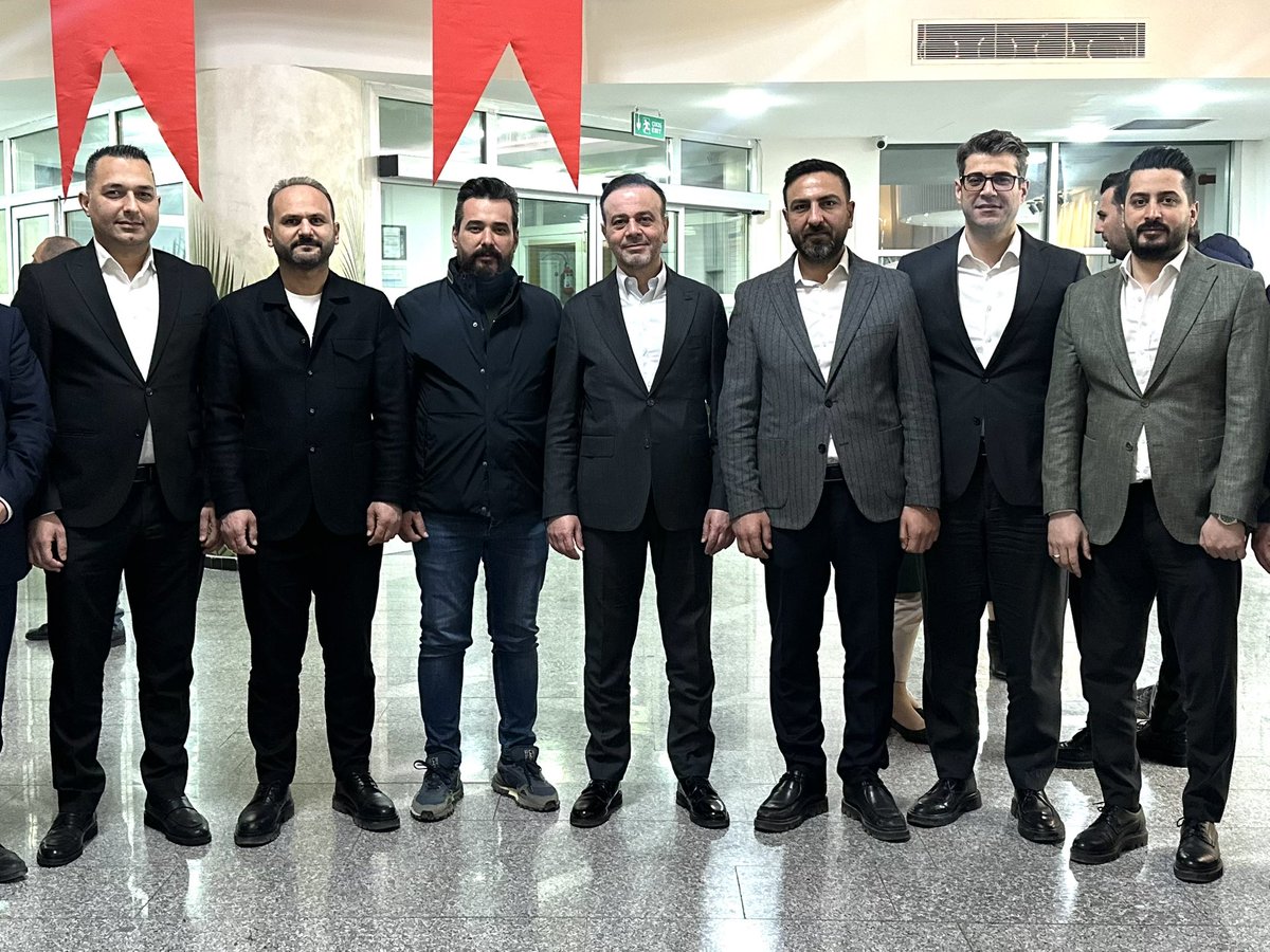 ozangulacti's tweet photo. 📍Adana

Birlikte omuz omuza yürüdüğümüz dava ve yol arkadaşlarımızla aynı iftar sofrasında bir araya geldik. 

Ramazan ayının manevi ikliminde, dava ve yol arkadaşlarımızla aynı sofrada buluşmak; davamıza olan bağlılığımızı ve yarınlara olan inancımızı bir kez daha tazelememize vesile oldu. 

Rabbim birliğimizi ve beraberliğimizi daim eylesin.