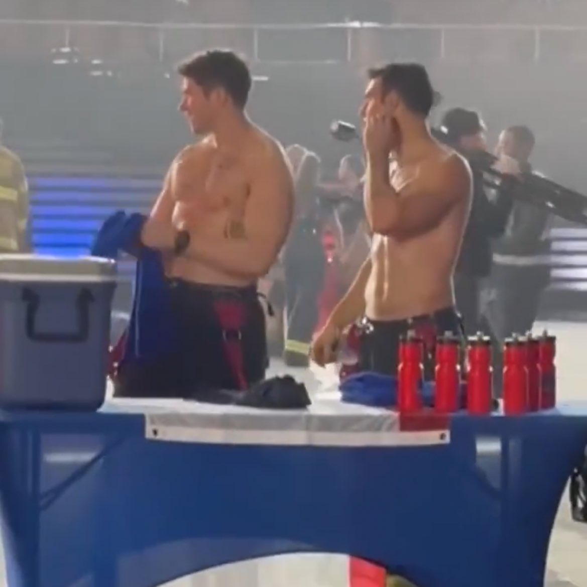 i’ve never said anything bad about 9-1-1 nashville, 9-1-1 nashville is my FRIEND