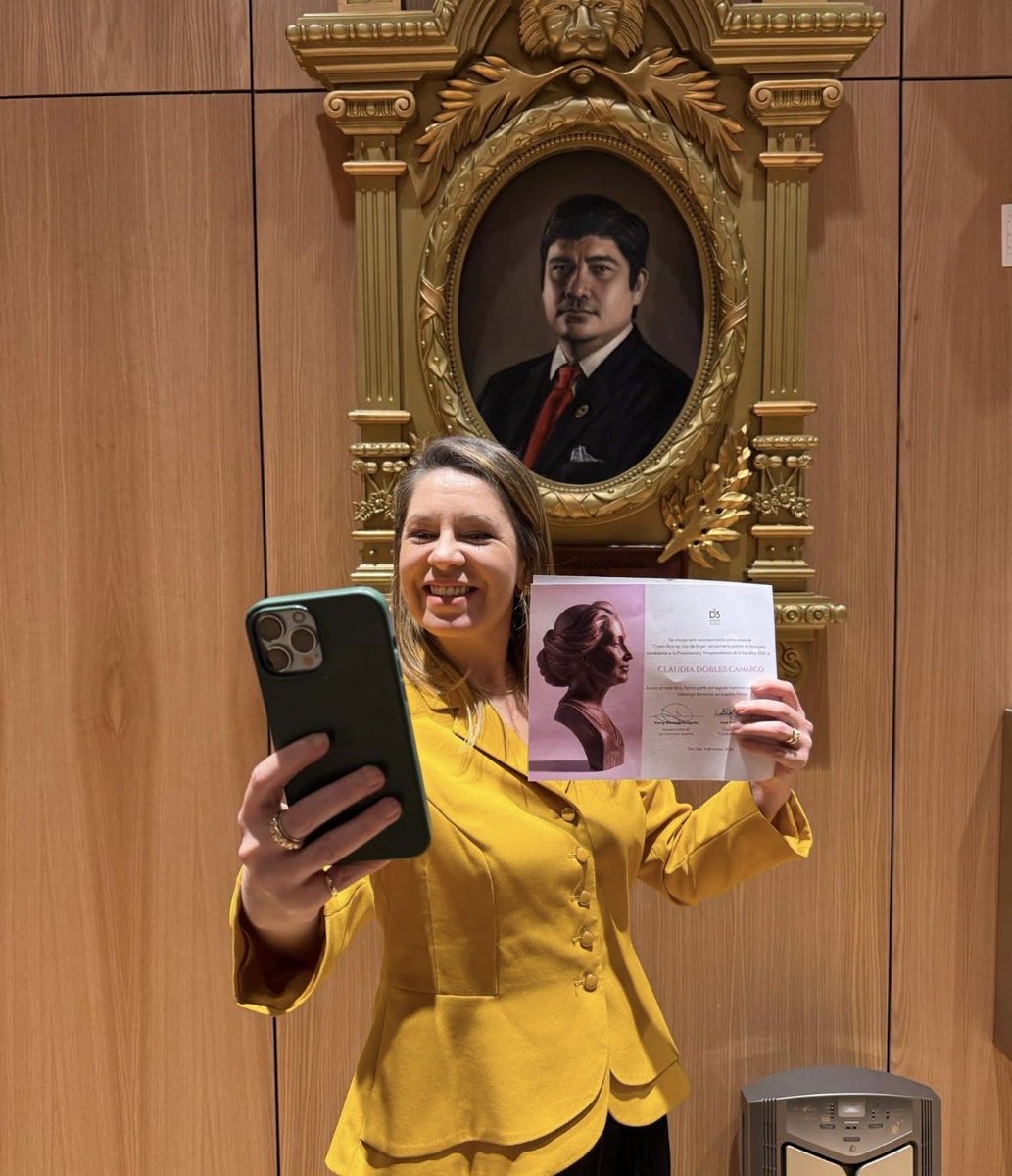 La doble Erre tweet media