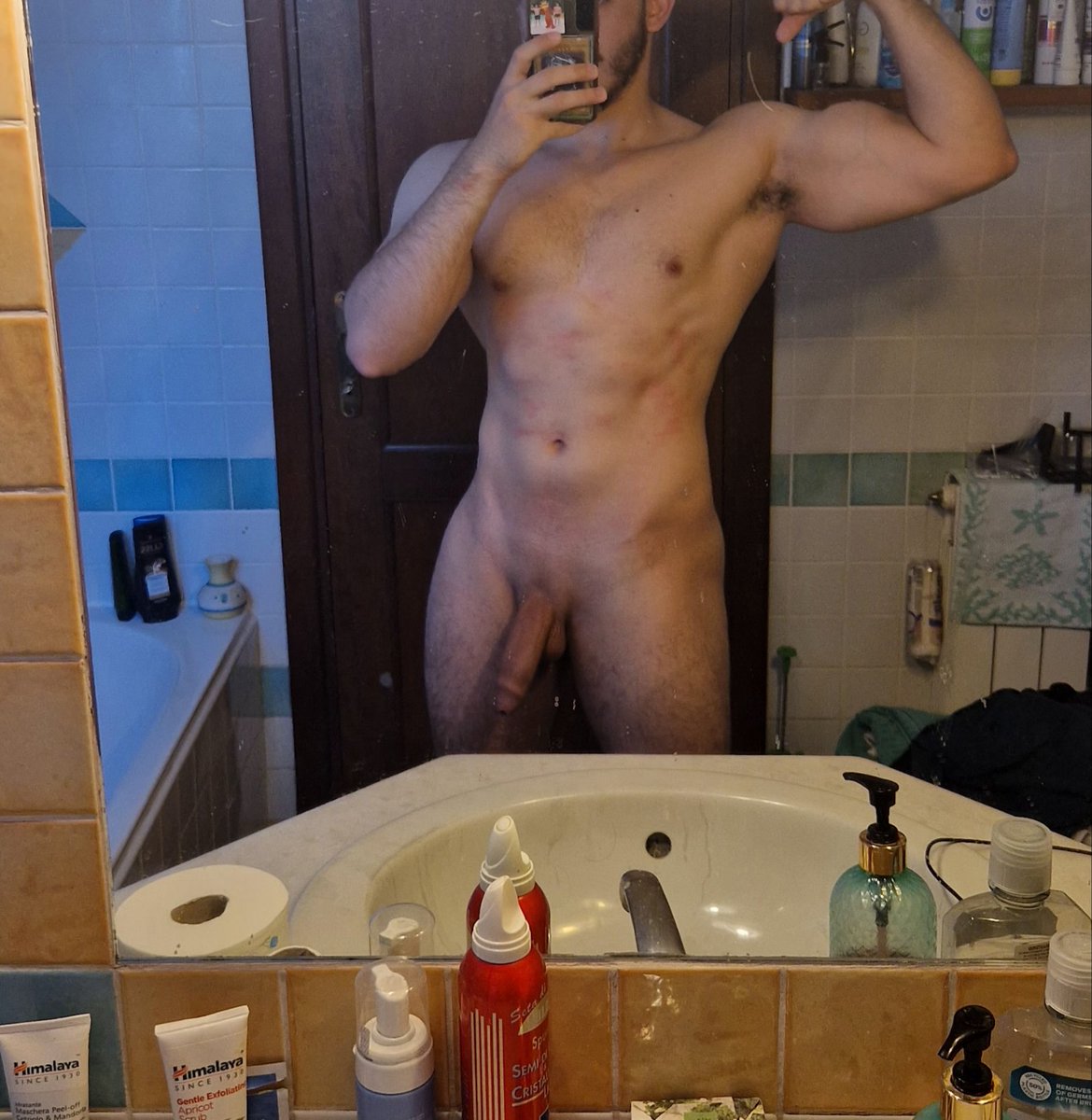 Anto05 tweet media