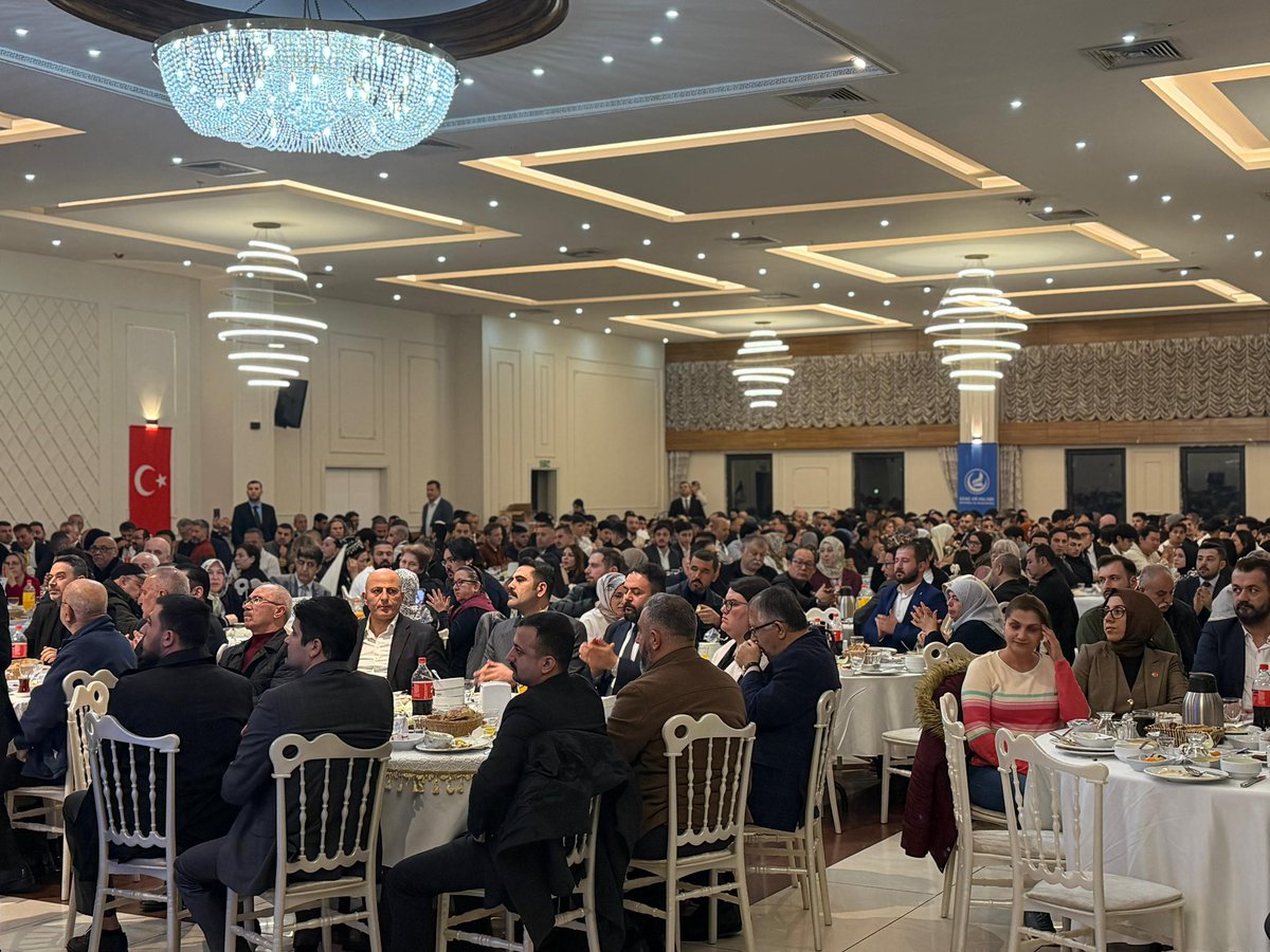 Ülkü Ocakları Genel Başkanımız Sayın Ahmet Yiğit Yıldırım’ın teşrifleriyle; Şehit Ailelerimiz, Türk dünyasından soydaşlarımız, sivil toplum kuruluşlarımız ve kıymetli dava arkadaşlarımızın katılımlarıyla iftar programımızı gerçekleştirdik.

Ramazan’ın rahmeti ve bereketiyle aynı