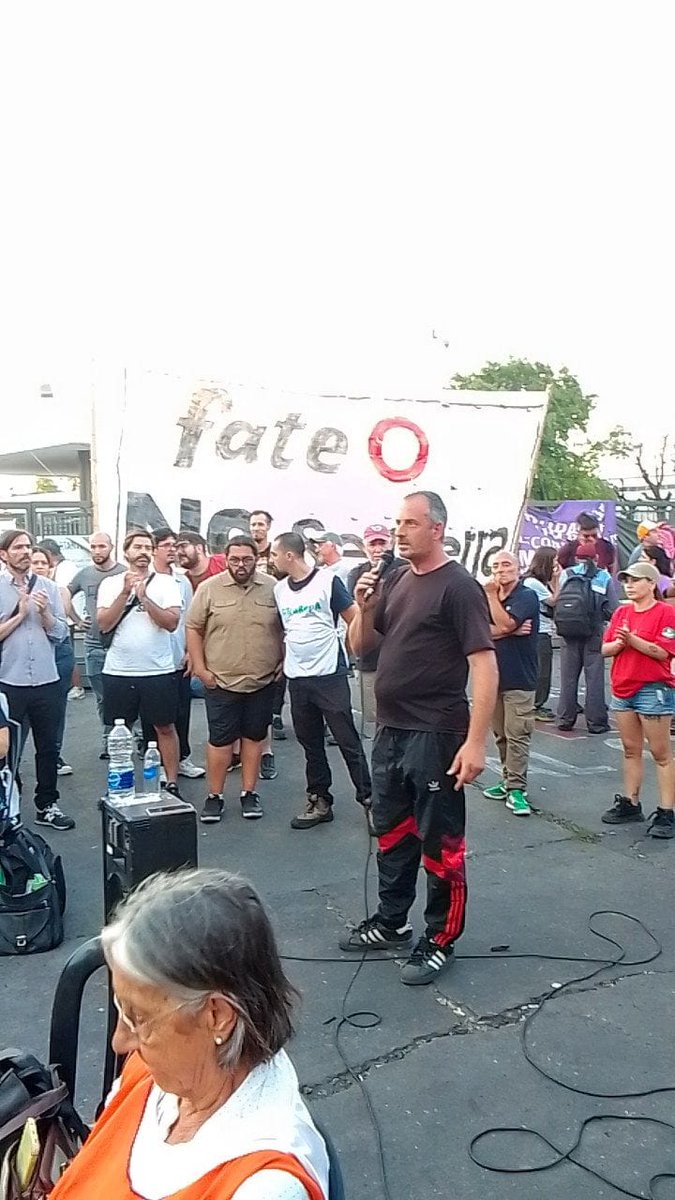 lustramaxenlucha tweet media