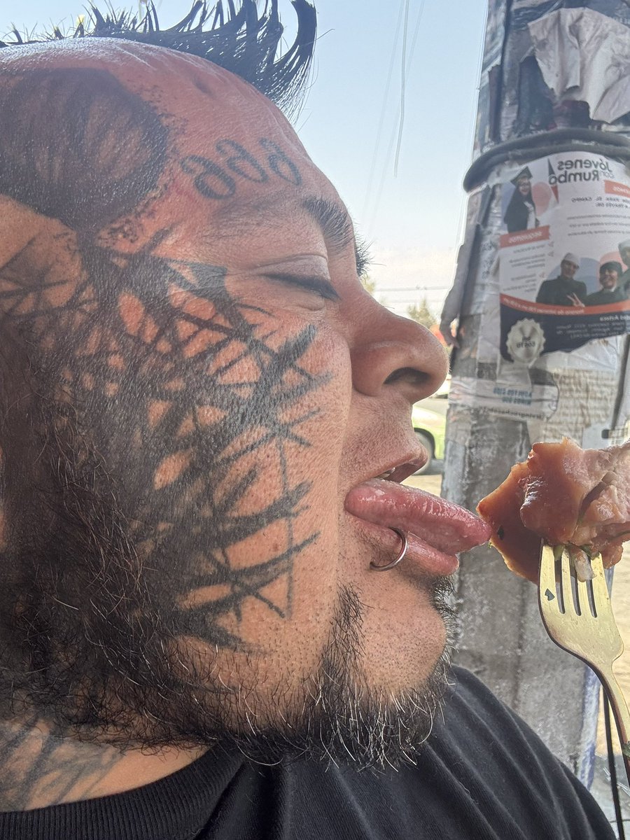 DEMUS DEMONIO デムース tweet media