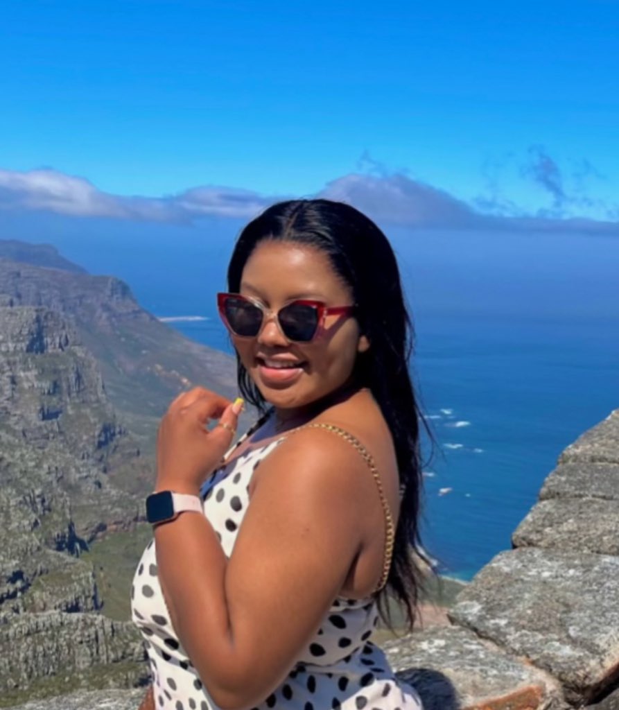 🦄Tashmish Dee🦄 tweet media