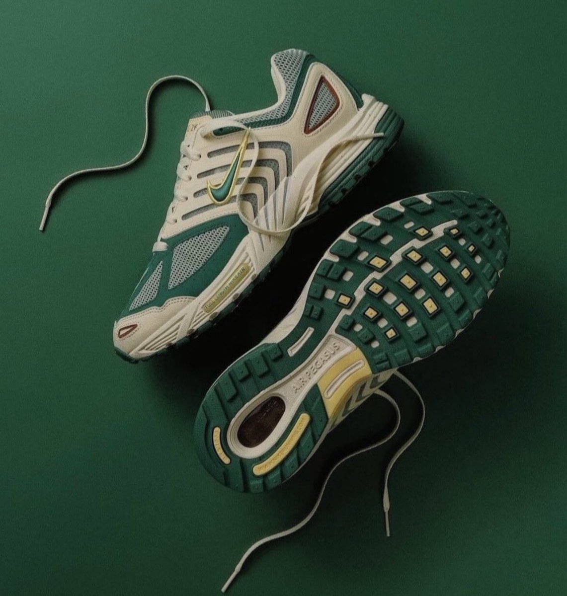 DayDream Kicks tweet media