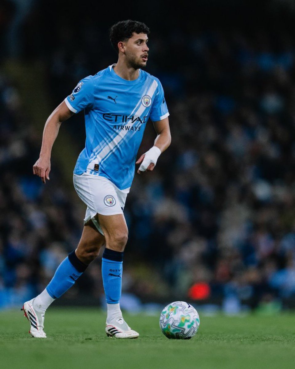 claude7726952's tweet image. Manchester city looking for opening goal
#MANNOT #EPL