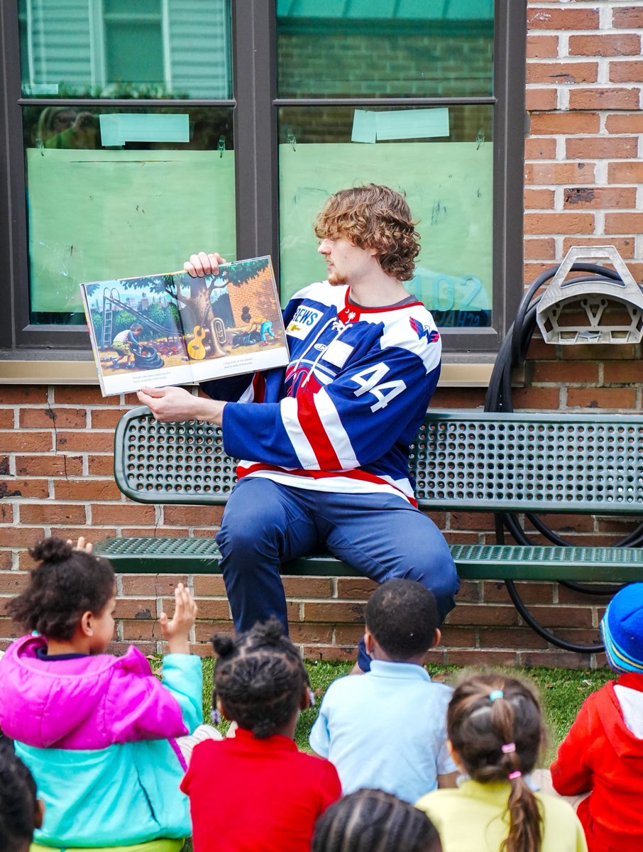 SCStingrays's tweet image. This week, the Stingrays are proud to celebrate #ReadAcrossAmericaWeek by bringing the joy of reading to classrooms across the Lowcountry through our Reading Buddies program presented by Neal Brothers.

Throughout the season, Stingrays players visit local schools to read with