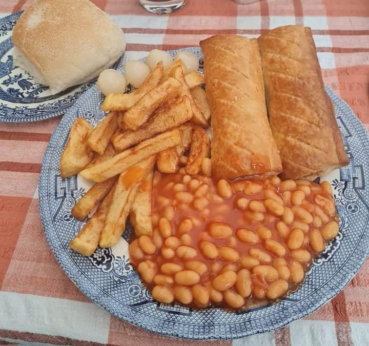 Dinner with Beans 🍽️ tweet media