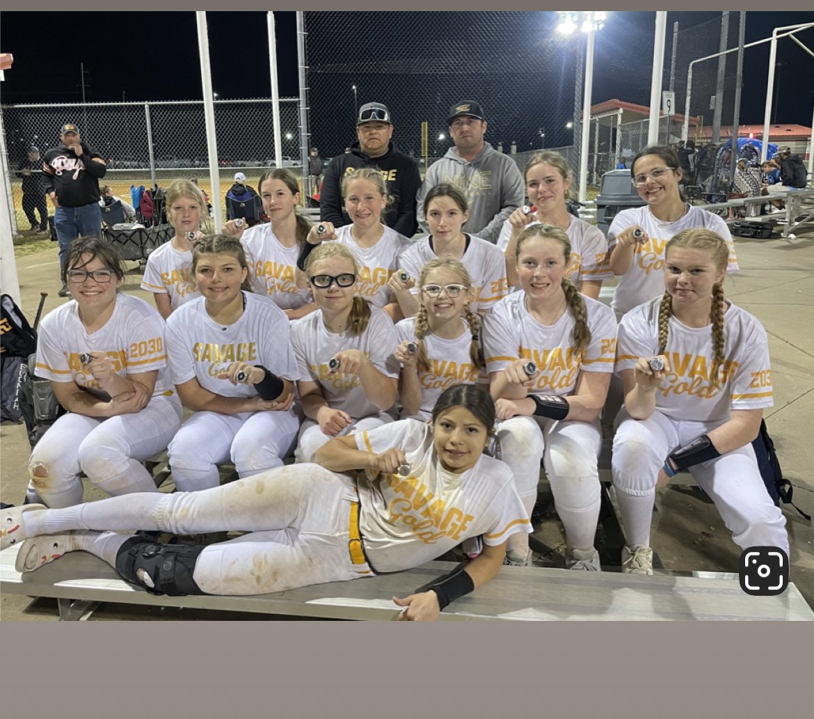 AnthonyBlakney2's tweet photo. Savage Gold 14U getting after it early this Spring￼💅🏻
#StaySavage #StayGold https://t.co/8hiOiwrLxE