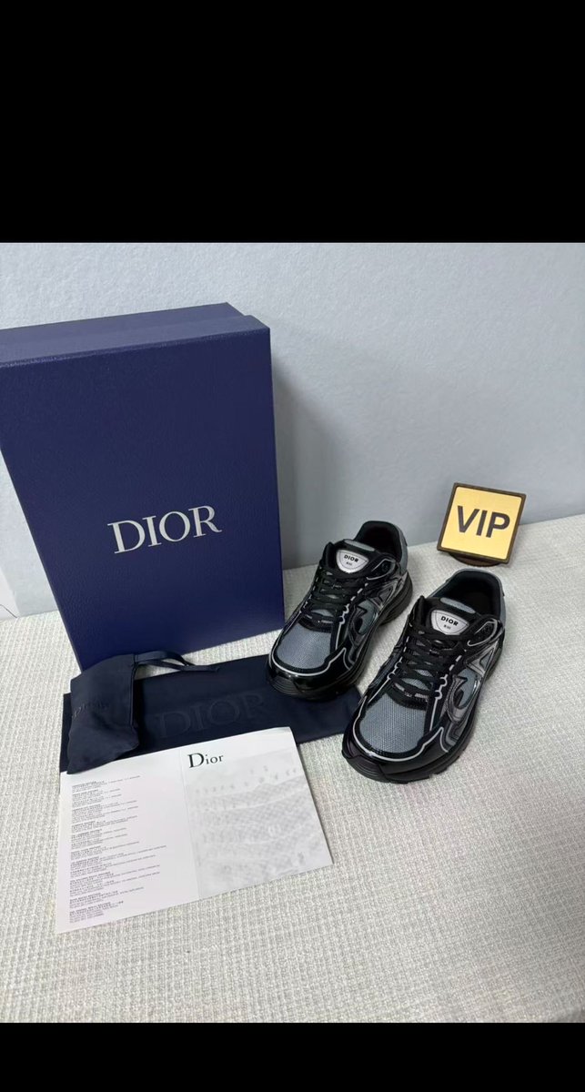 FerZuqui8's tweet photo. Onze hoogwaardige product Dior B30  sneakers zijn beschikbaar vanaf maat 36 T/M 40

De vaste prijs is € 209,99

Wat zit er inbegrepen?

• schoenendoos
• aankoopbewijs
• dustbag

Ophalen mogelijk in Utrecht of verzending per post https://t.co/YL9SRl1j0T
