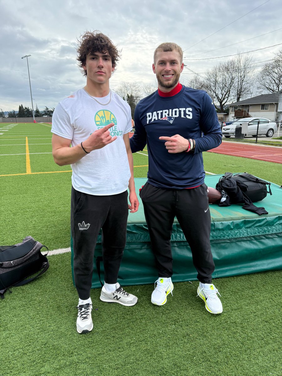 Luke Parker tweet media