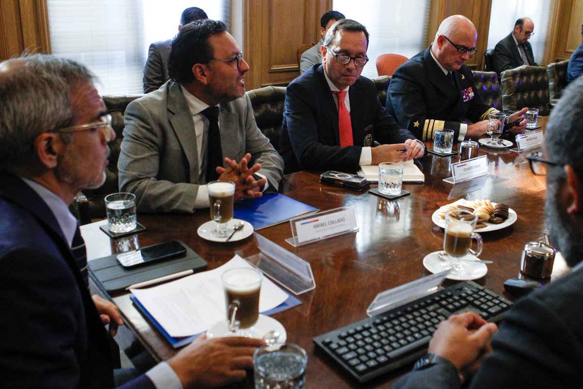 Instituto de Salud Pública de Chile tweet media