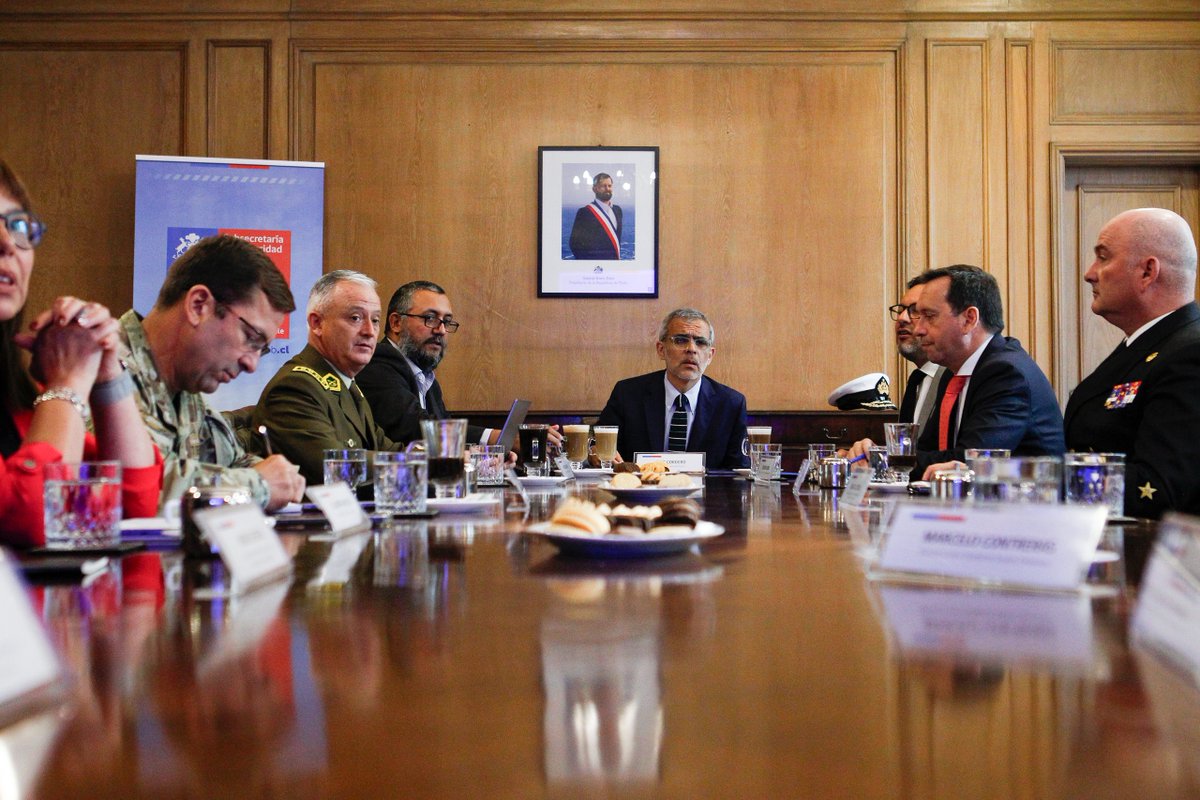 Instituto de Salud Pública de Chile tweet media