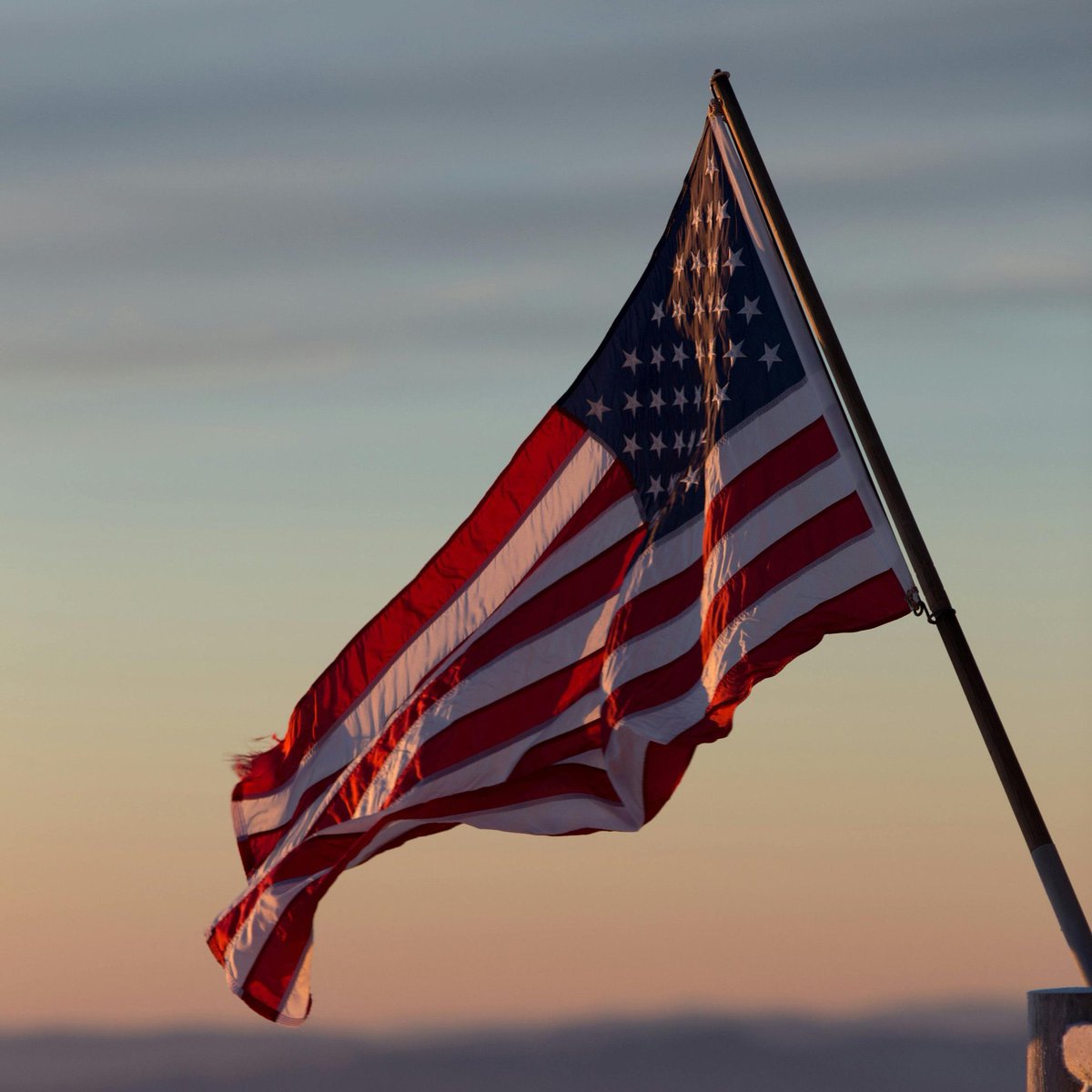 SİYAH SANCAK tweet media