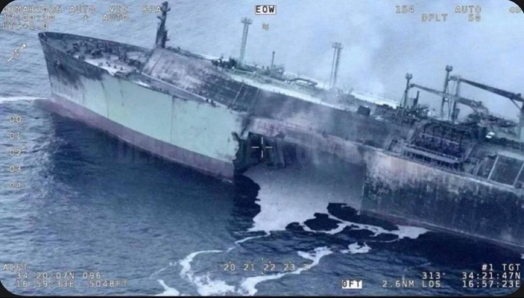 Godanaenterpris's tweet photo. 🚨 JUST IN: A submarine just attacked an Iranian ship off Sri Lanka’s coast.

101 people missing. 78 injured.

Sri Lanka. The Indian Ocean. This war just left the Middle East.

China and Russia are already providing Iran satellite intelligence. US bases destroyed. India now hosting American fallback ports.

And now a submarine strike in Asian waters.

This isn’t a regional conflict anymore.

This is a world war in slow motion.