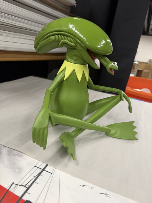 SuperManuMolina's tweet photo. Gustalien 🐸👽 https://t.co/nWmd3FTSk7