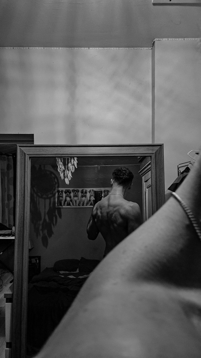 Flachony tweet media