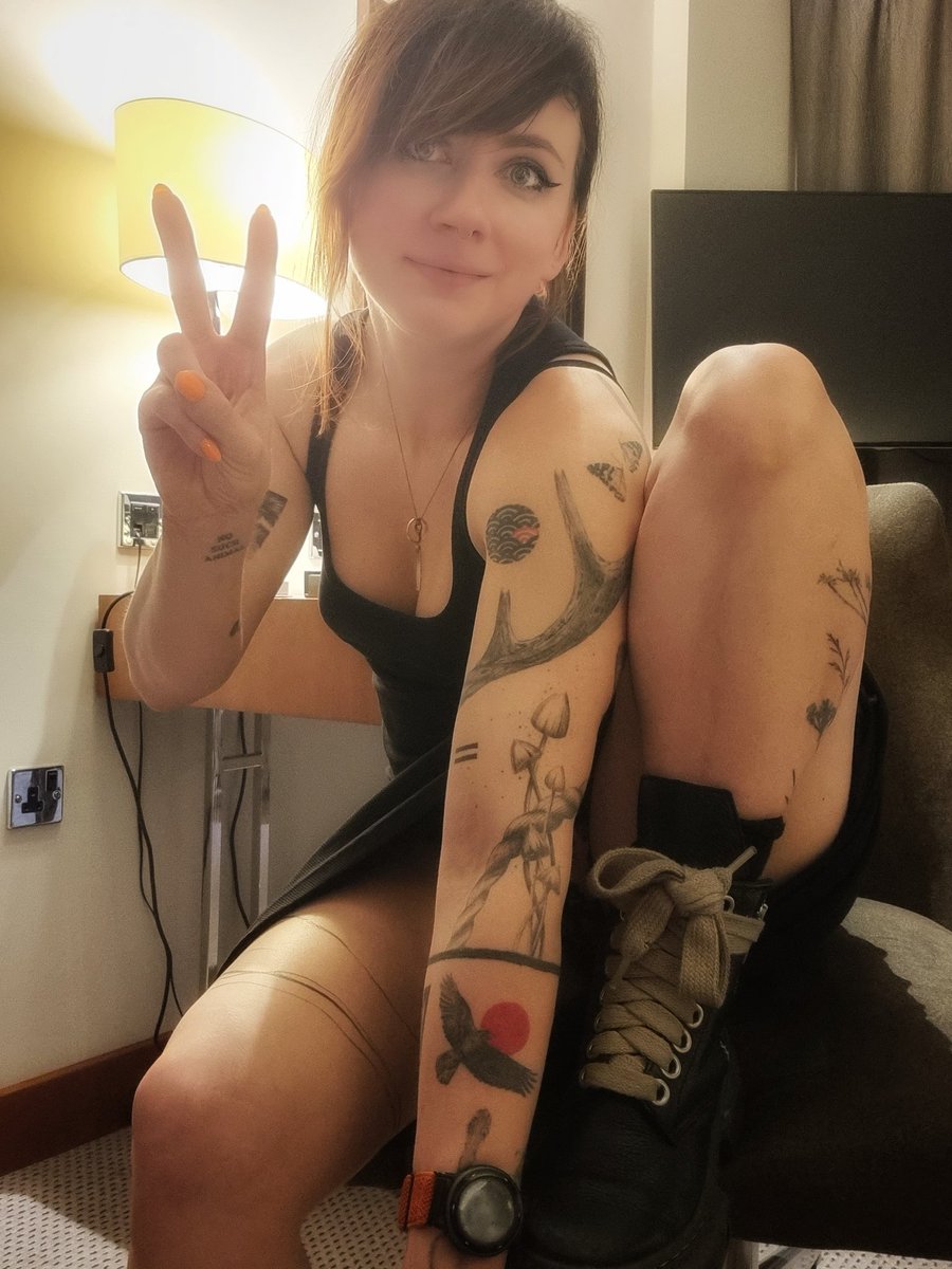 Ash May (If you ask nicely 💕) tweet media