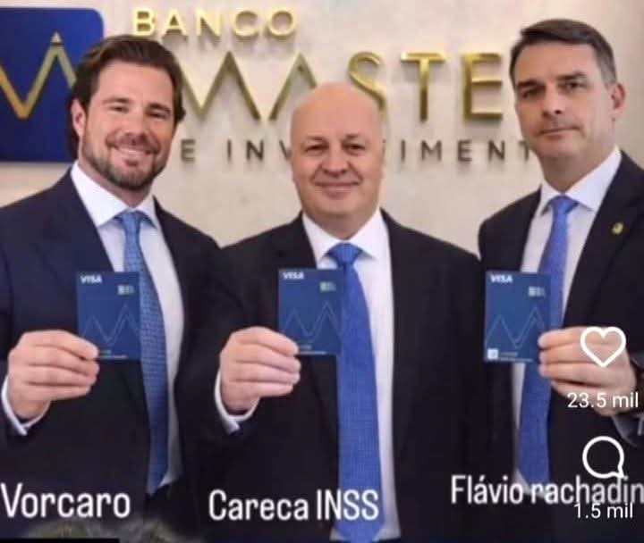 Foto de inauguração do Banco Master - 2021
Vorcaro - Careca do INSS - Flávio Bolsonaro.