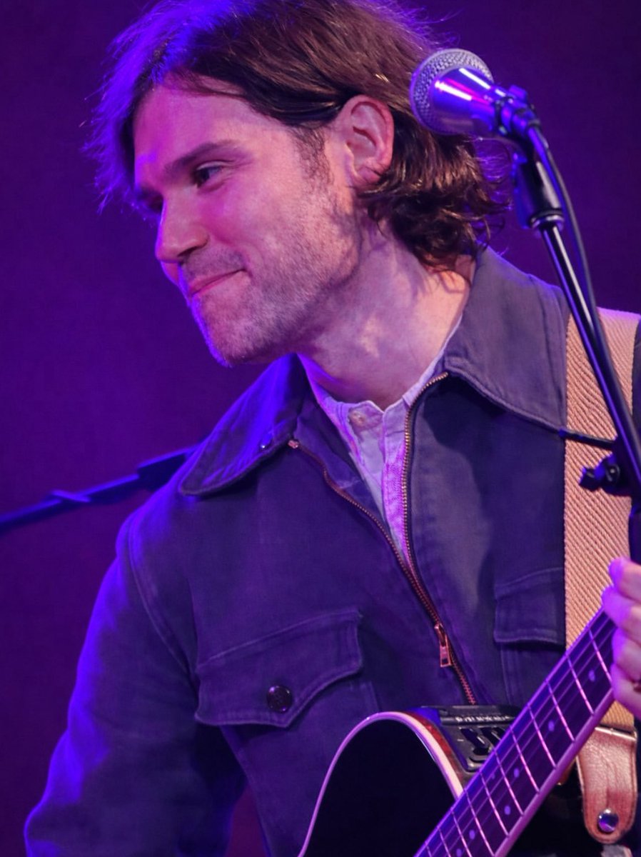 tylershavedleg's tweet image. these are By far the best photos of him from that night