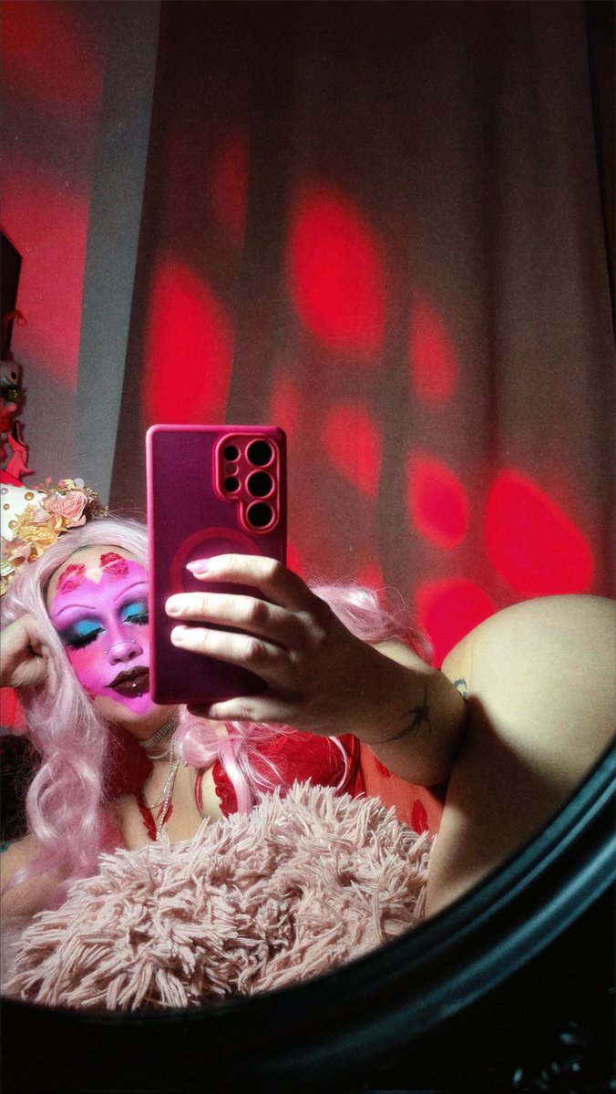 Julia Red tweet media