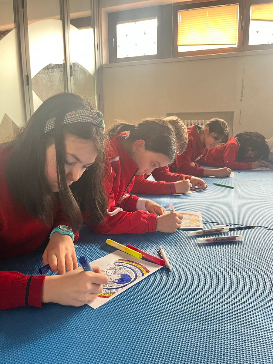 Colegio Virgen Milagrosa tweet media