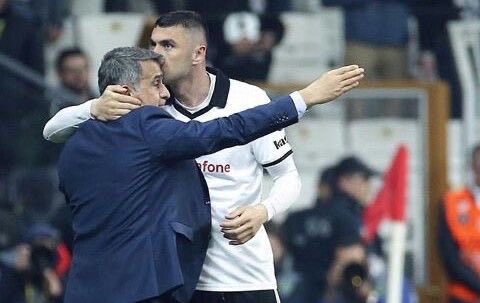 beklenen ölümlerin kaçışı olmaz
bir yıldız bilinmeze kayıyor mağrur
ben sürgünüm, sen durgun; kaçak bu sevda
dilim hep elvedaya dönüyor mağrur