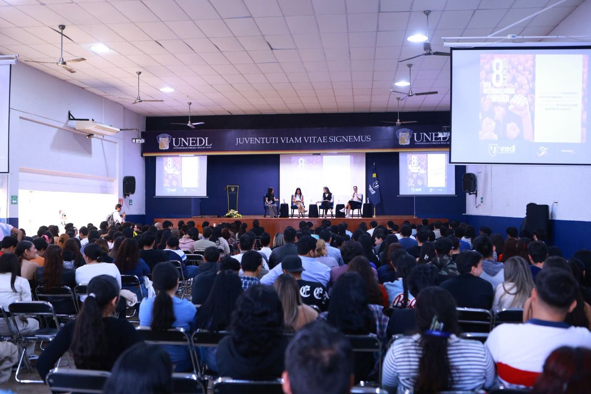 María Gómez Rueda tweet media