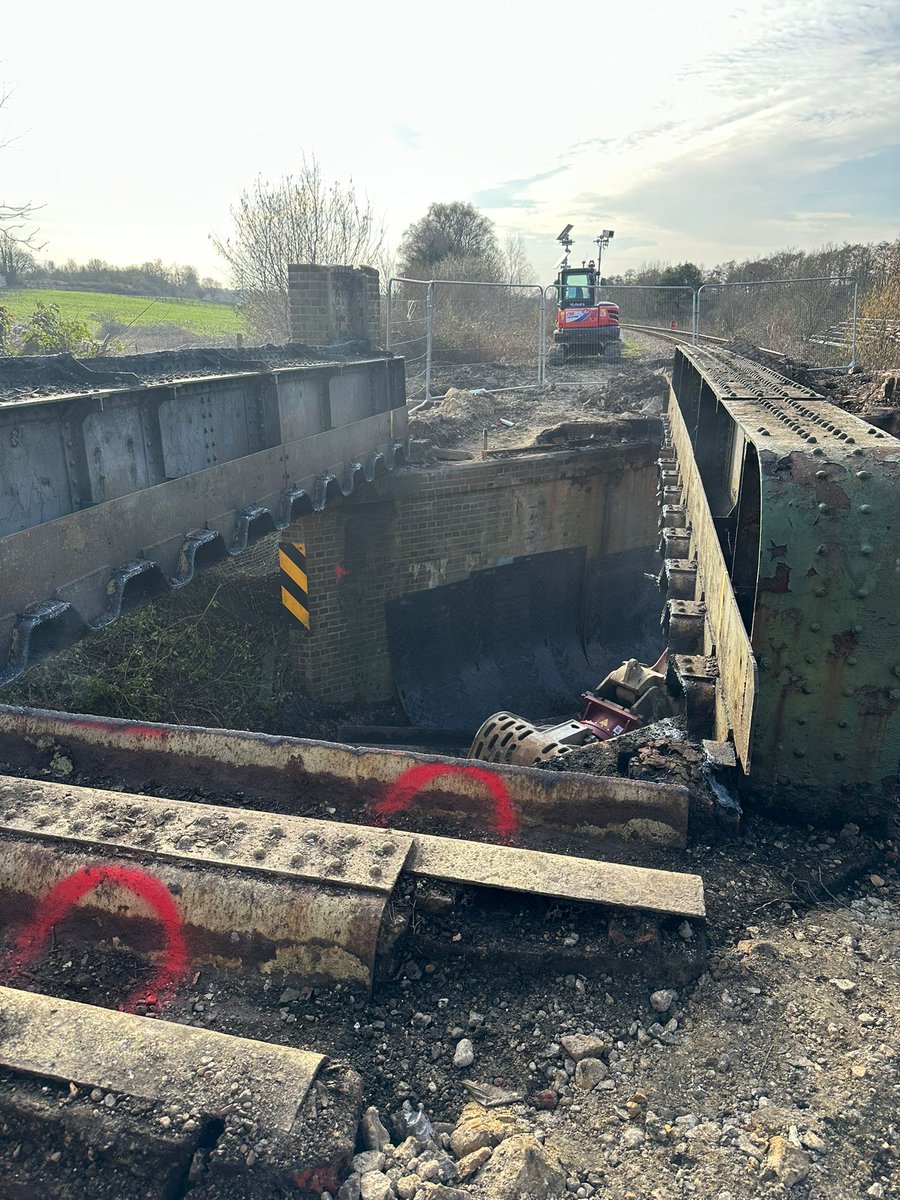 CommunityAd Ltd tweet media