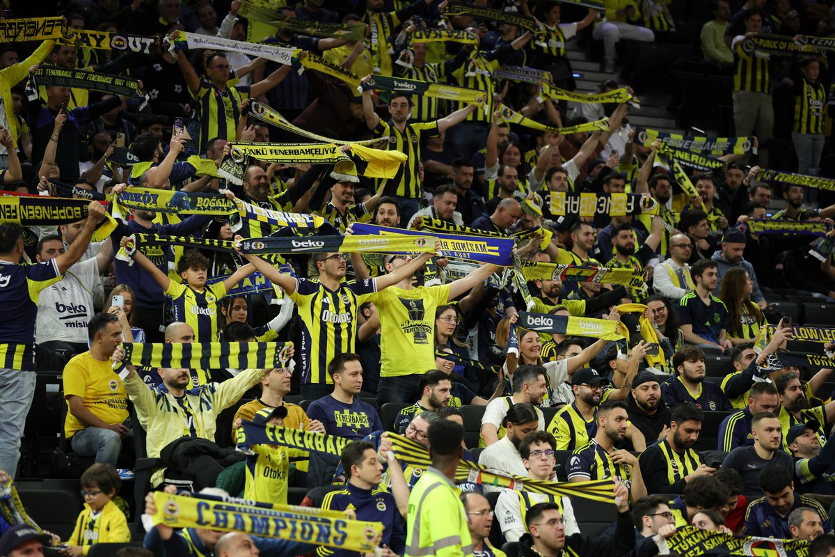 Sevgili @fbbasketbol taraftarları, 1 Nisan’da <a href="/SAPGarden/">SAP Garden</a>’da bize karşı oynayacağınız maç için misafir takım taraftarlarına ayrılan biletleri burada bulabilirsiniz – hepinizi Münih’te ağırlamayı dört gözle bekliyoruz!

tickets-bb.fcbayern.com/shop?shopid=7

#FCBB #WeBallTogether #BAYFBB