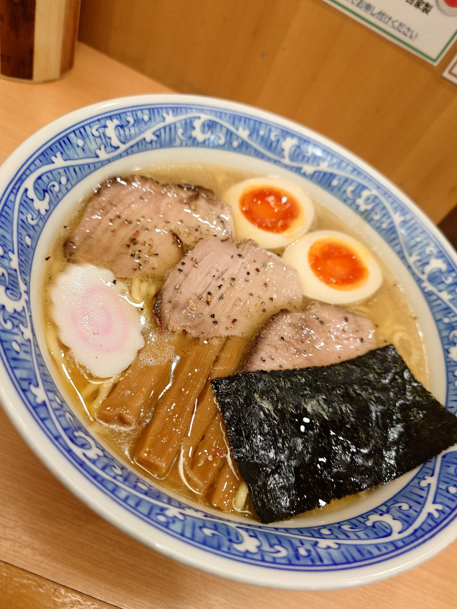 hachi_REF's tweet photo. 船橋の青葉
変わった場所（食品売り場の脇）にあるから穴場になってる気がする https://t.co/6SYqgo5aiY