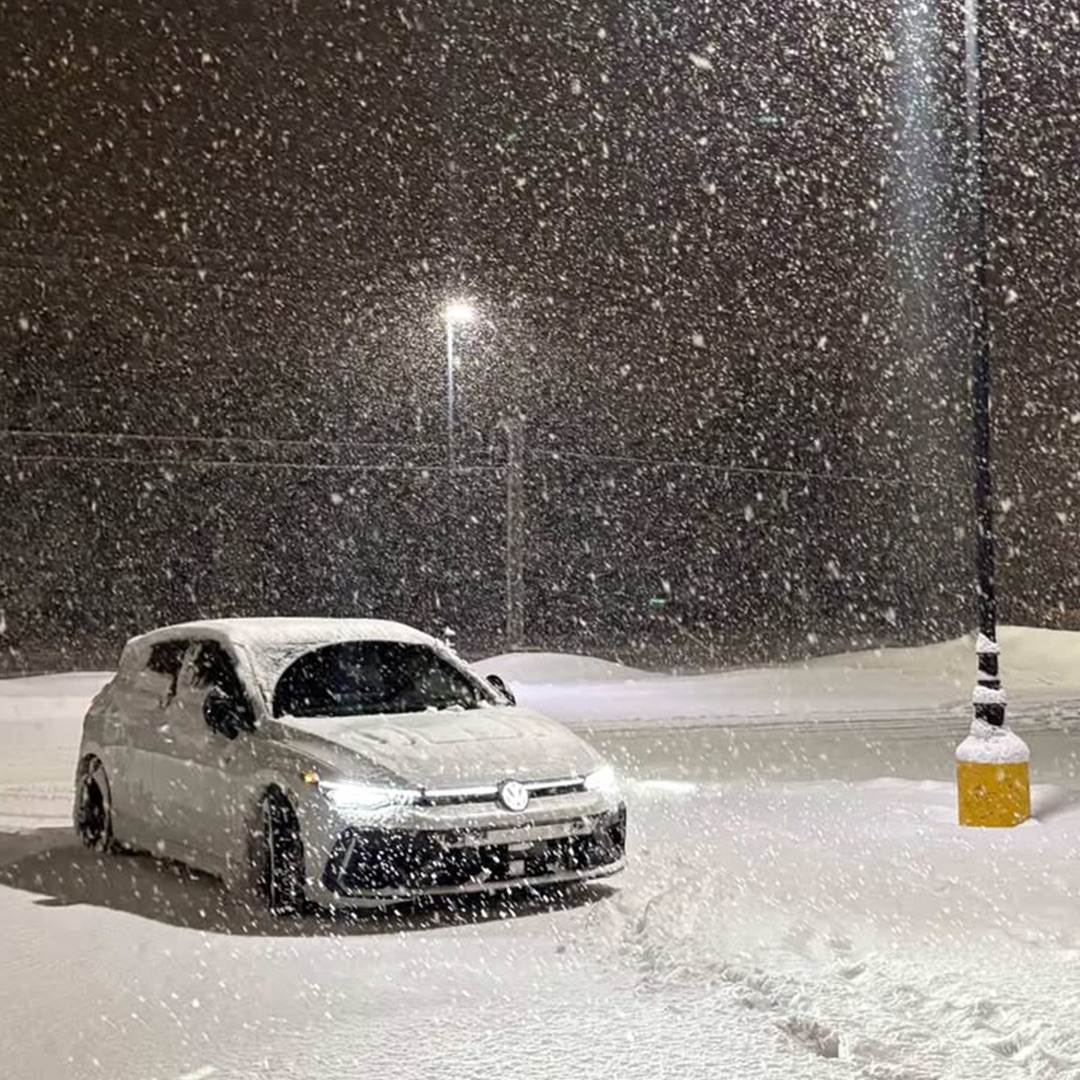 Volkswagen Canada tweet media