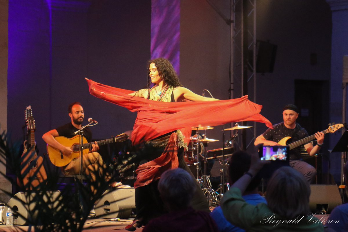 saintmande's tweet image. 🤩 Le prochain afterwork à Cresco #saintmande accueillera Nuria Rovira le jeudi 26/03 à 19h.
Venez découvrir une #artiste plurielle, à la fois #chanteuse, #danseuse, compositrice, professeure de danse et chorégraphe💃 !  
✅ #Gratuit sur réservation : ow.ly/tfXY50Yi0nJ