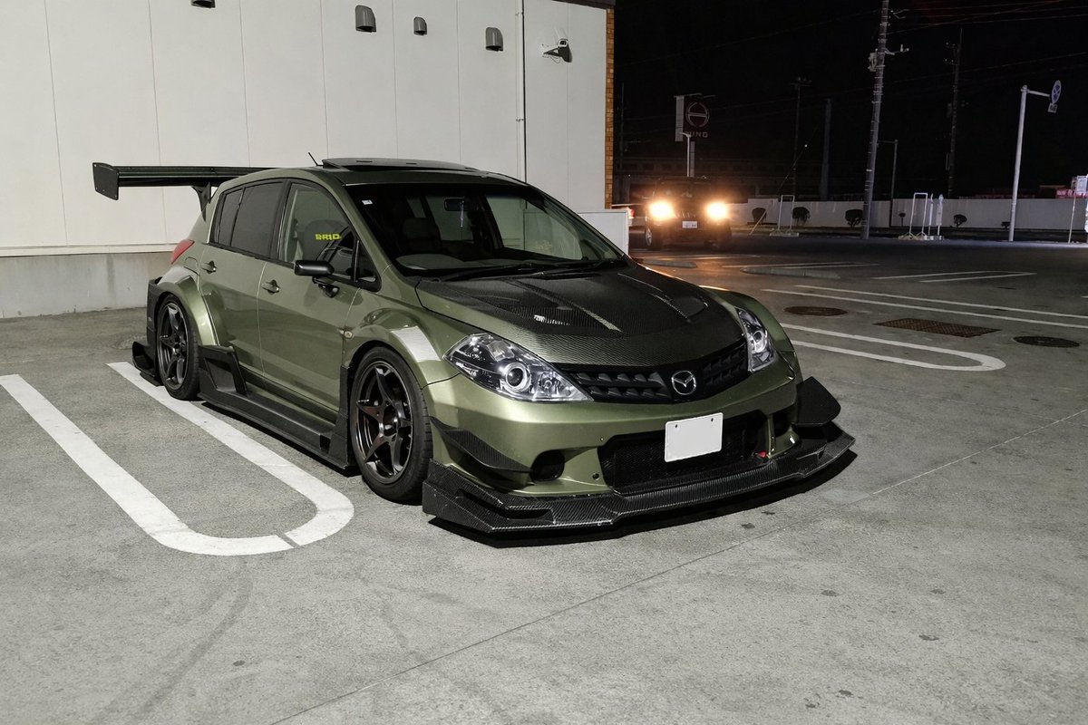 #生成AIに愛車をGT500風にしてと言う
何故かマツダになった()