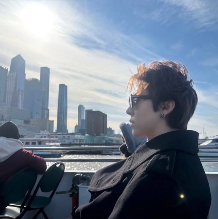 🫧 EZY tweet media