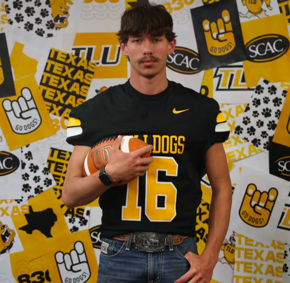 LockhartLionsFB's tweet photo. Congratulations to our Senior 1st Team All District Returner Kealan Liles on his commitment to TLU!!! https://t.co/HHdyzuddce