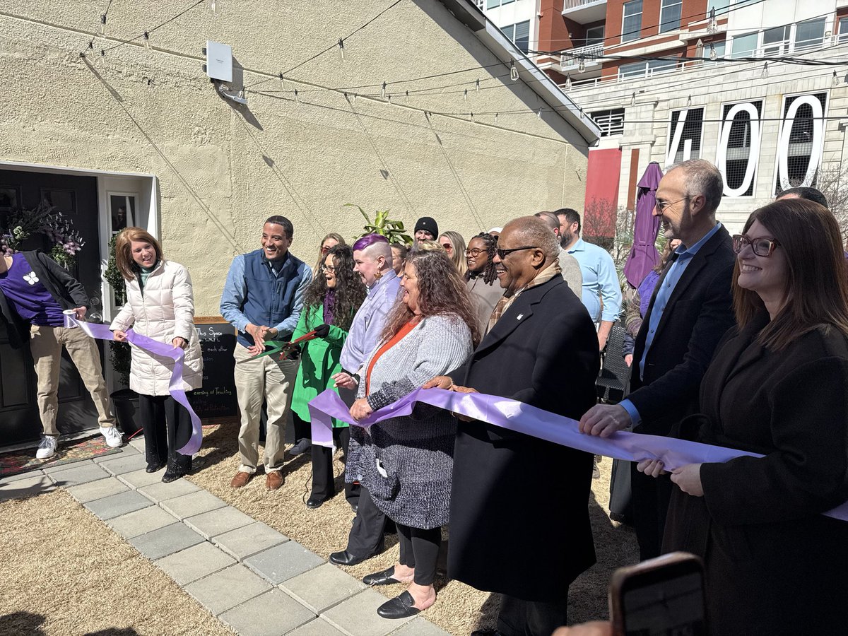 Anna Stein tweet media