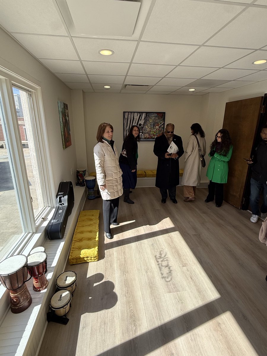 Anna Stein tweet media