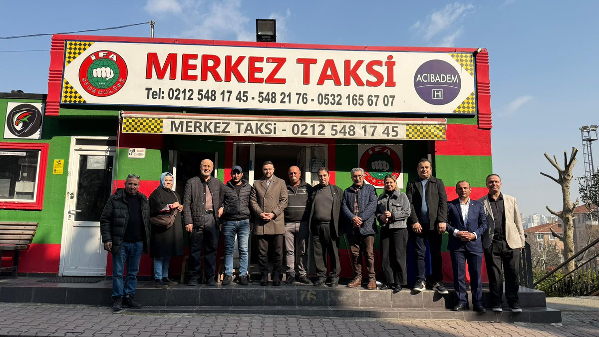 Halkalı Merkez Mahallemizde esnaflarımızı ziyaret ettik. 

Cumhurbaşkanımızın selamlarını iletip hayırlı, bereketli kazançlar diledik.

Güler yüzleri, samimi muhabbetleri ve içten karşılamaları bizlere güç verdi. Rabbim birlik ve muhabbetimizi daim eylesin.