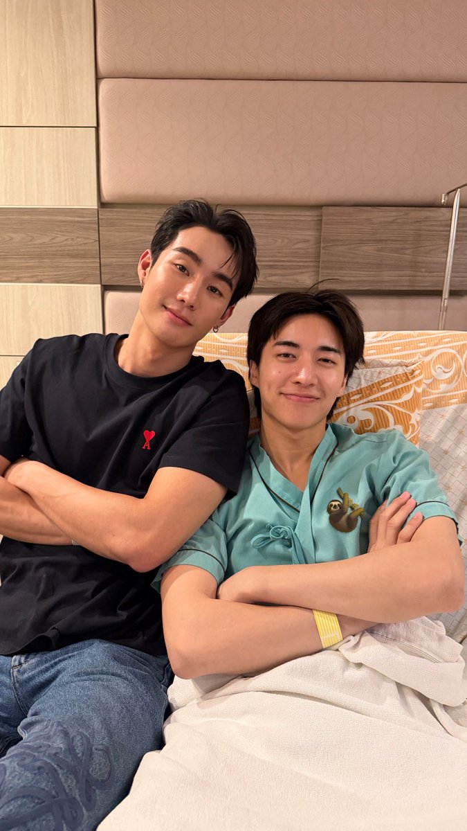 หายไวๆนะเพิ้ลลลลลล <a href="/jungwboo_/">Jungwboo</a>