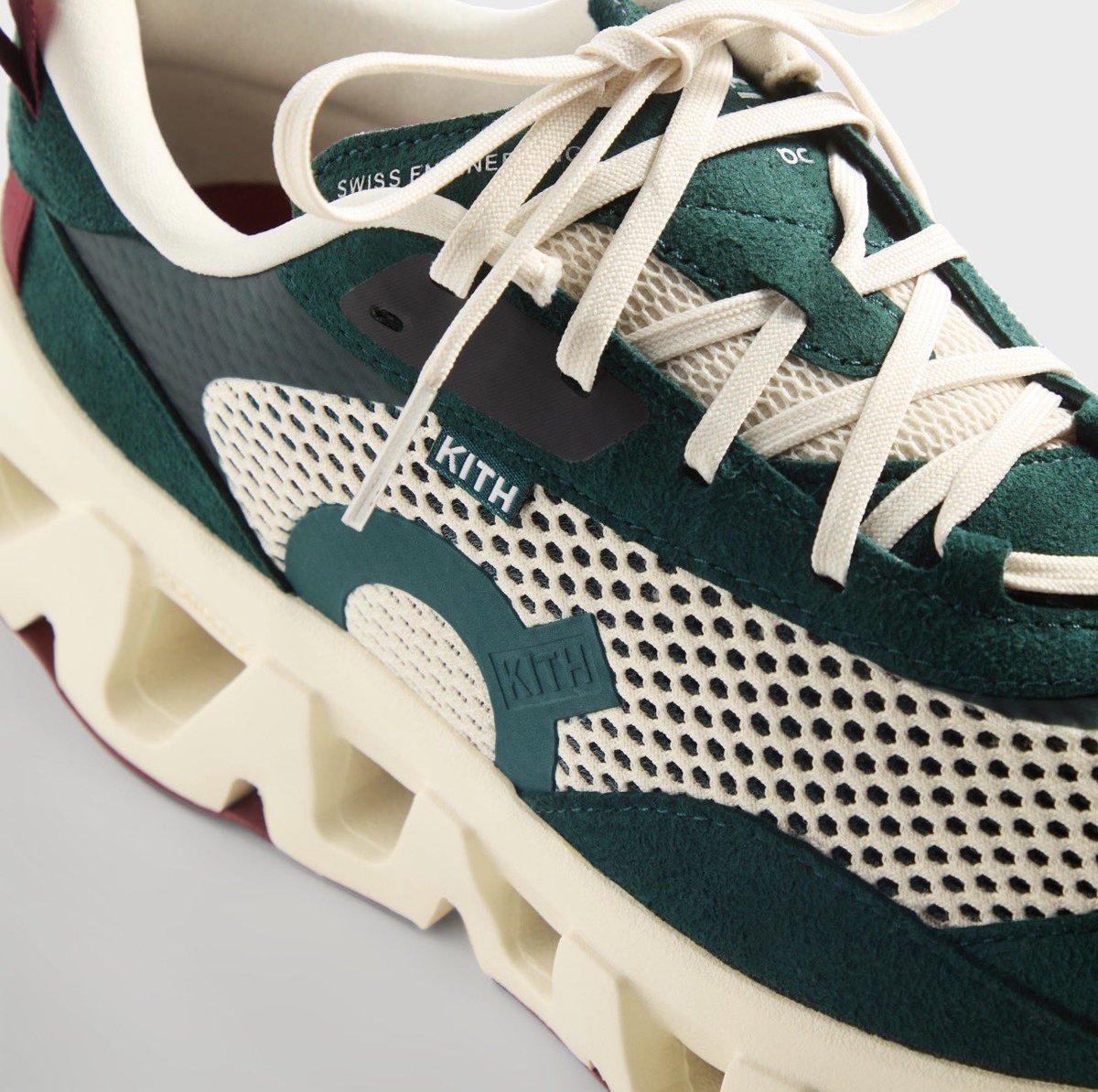 Never owned a pair of On’s before but these are really fucking nice… 
Kith x On K-Tech 2