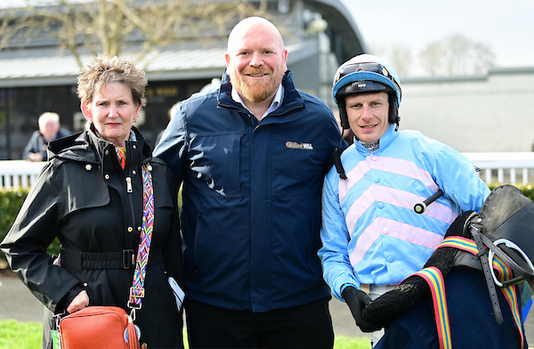 WillieMullinsNH's tweet photo. Pure Class! 🏰Brechin Castle🏰 blitzes to the line to take the @WilliamHill Each Way Extra Challenge Series Maiden Hurdle @NaasRacecourse this afternoon ✨

Ice-cool ride from @PTownend, glory for owner Roger Brookhouse and groom Adam 🏆🥇

📸@patcashhealy https://t.co/58g2DX62lp