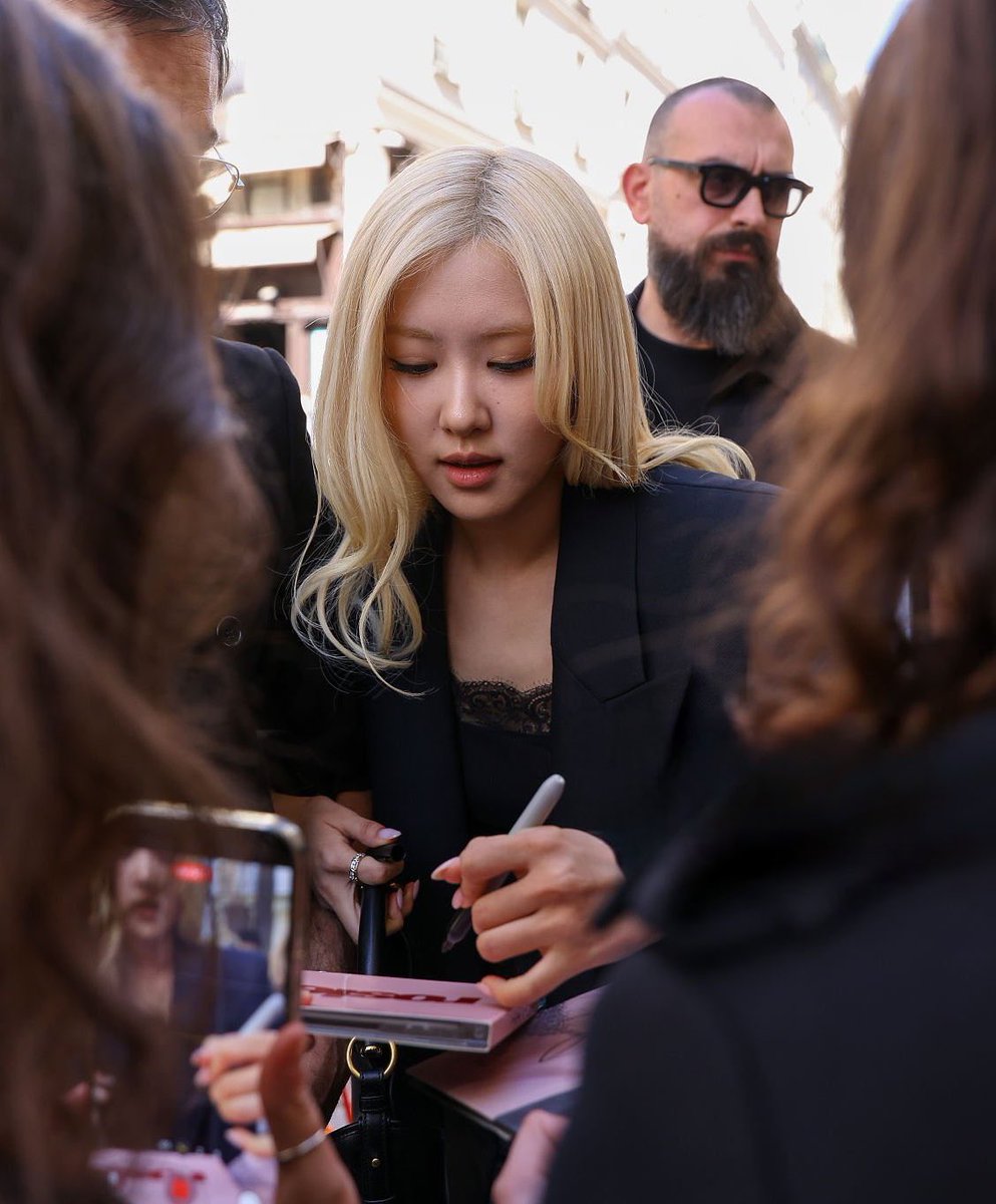 rosé pics (@rosespics) on Twitter photo 